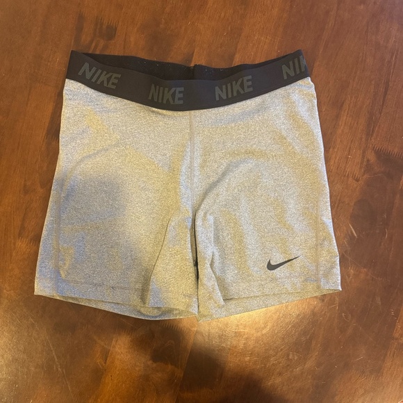 Nike Dri Fit Spandex - Picture 1 of 3